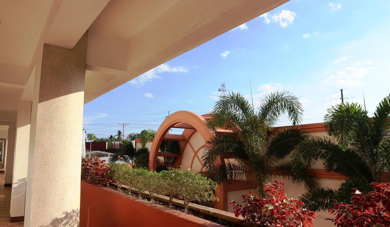 Hotel Casa Ilustre Balayan Εξωτερικό φωτογραφία